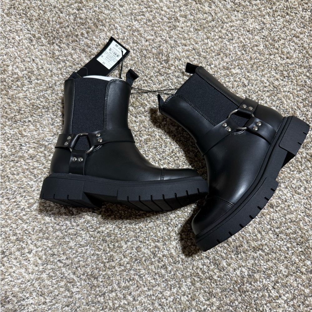 Girls Art Class Black Boots -Size 13